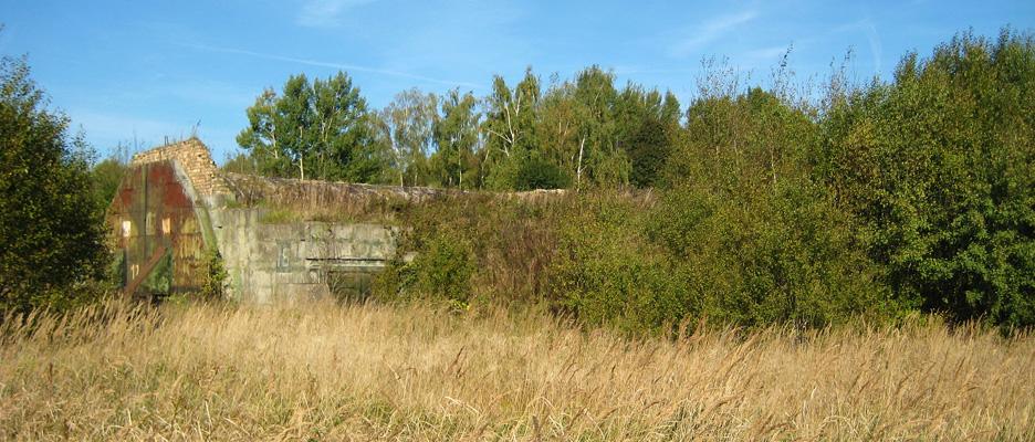 Ruinen des ehemaligen Militärflugplatzes © Lars Ole Jenning
